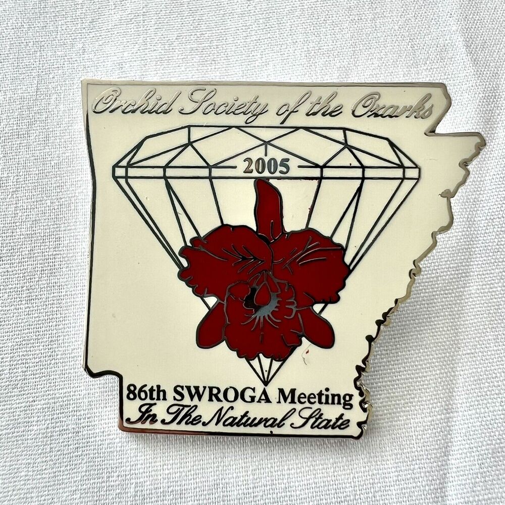Orchid Pin Orchid Society Of The Ozarks 2005 85th SWROGA Meeting Brooch Badge